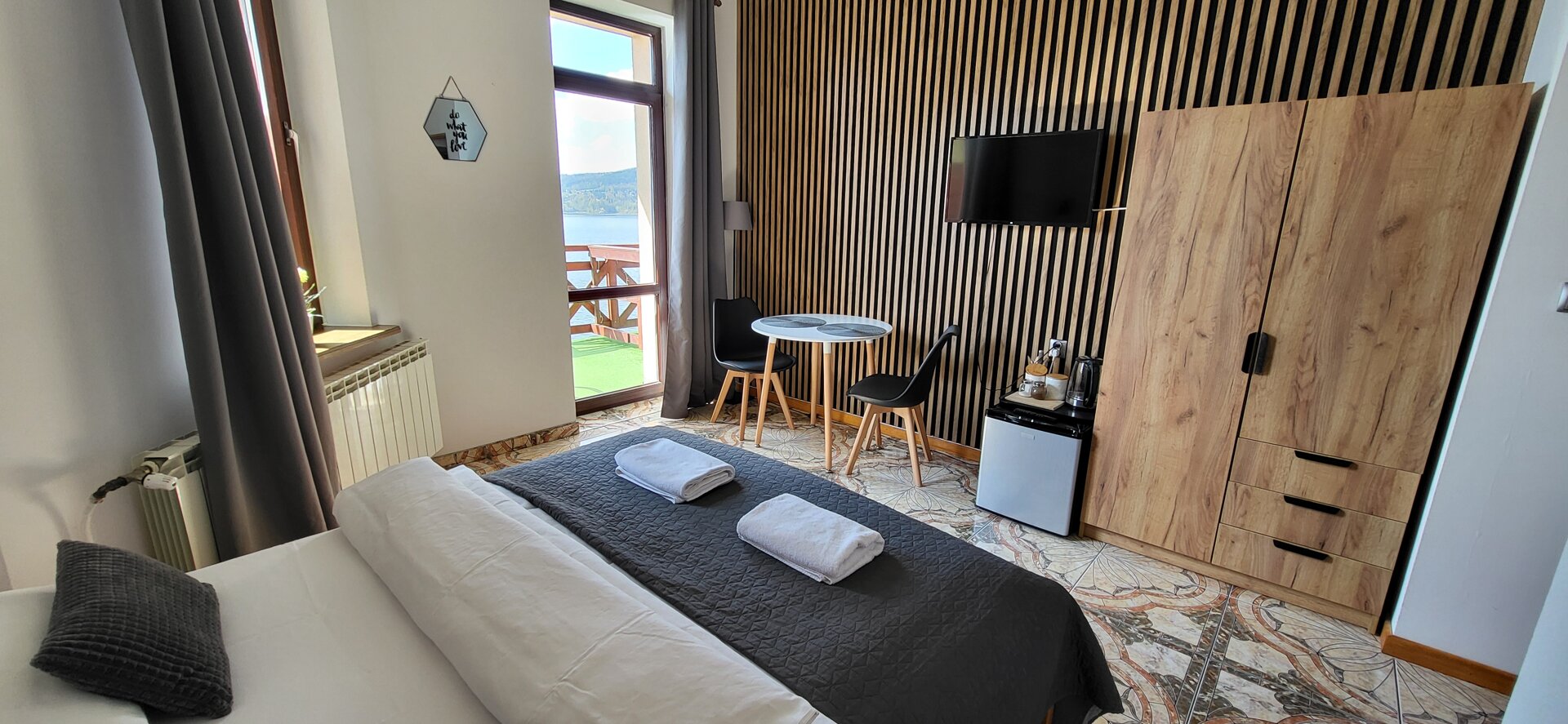 Pok&oacute;j DELUX 2-osobowy  z balkonem 